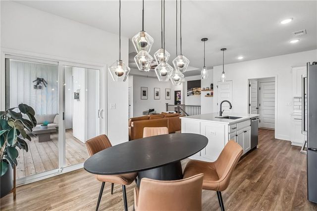 3730 NW 96th Court, Kansas City, MO 64154