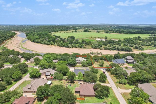 7818 Ravenswood Road, Granbury, TX 76049