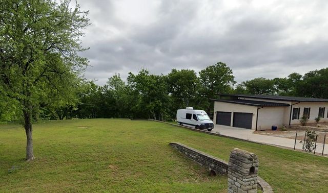 7818 Ravenswood Road, Granbury, TX 76049