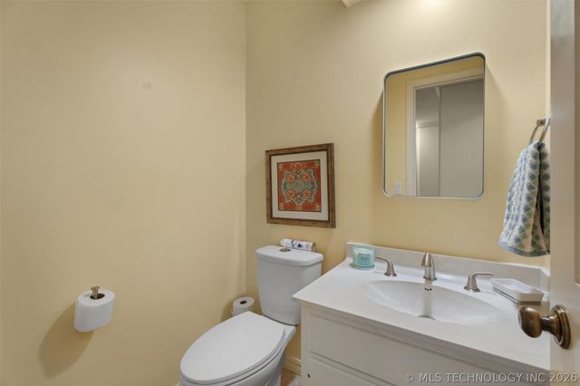 1555 Pecan Place, Bartlesville, OK 74003