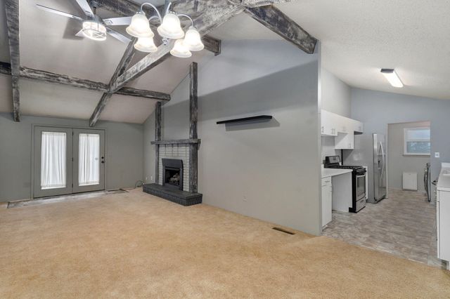 2653 E Cragmont Street, Springfield, MO 65804