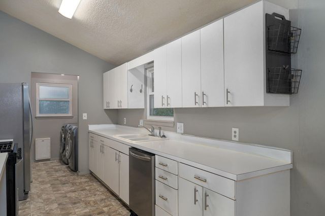2653 E Cragmont Street, Springfield, MO 65804