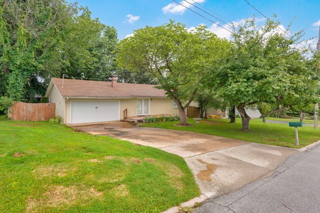 2653 E Cragmont Street, Springfield, MO 65804