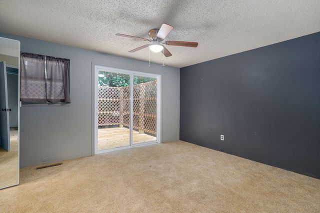 2653 E Cragmont Street, Springfield, MO 65804