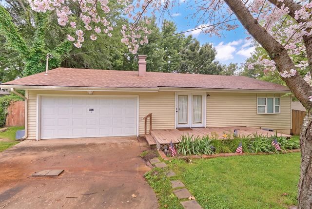 2653 E Cragmont Street, Springfield, MO 65804