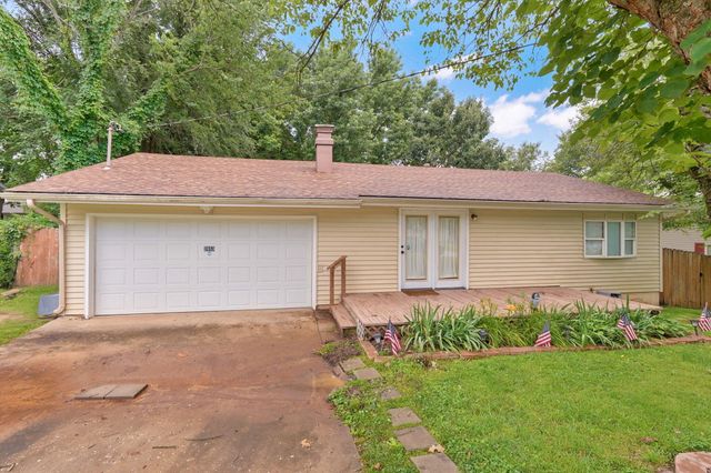 2653 E Cragmont Street, Springfield, MO 65804
