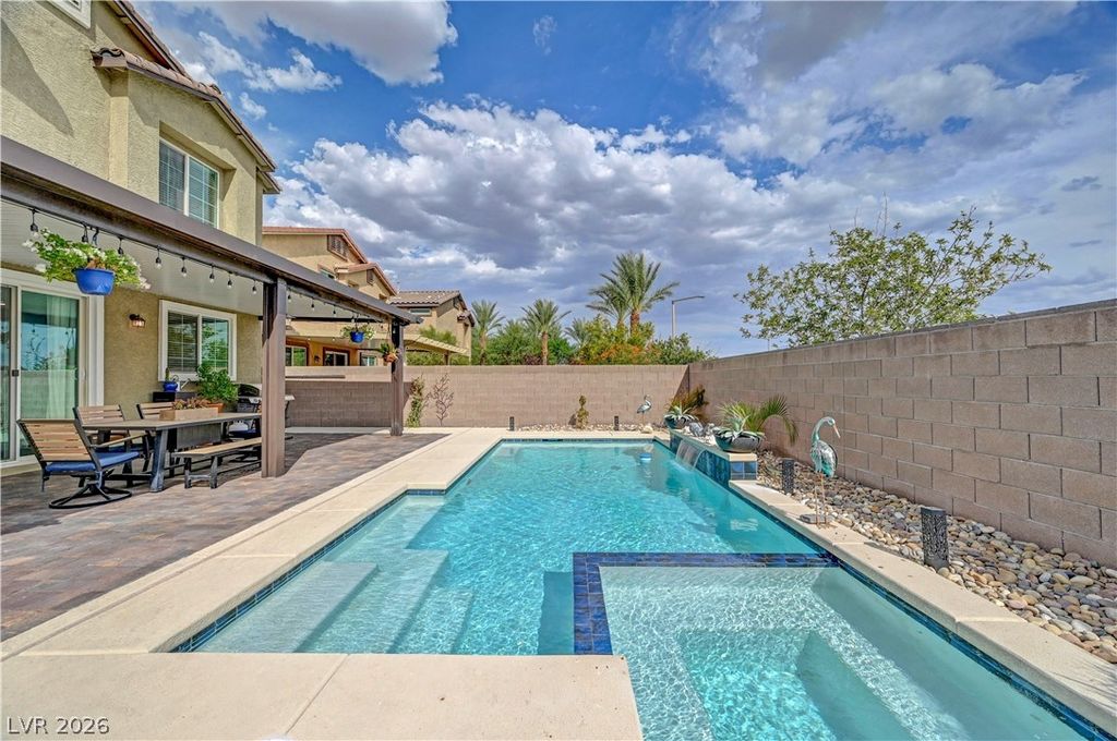 4439 Stardusk Falls Avenue, North Las Vegas, NV 89084 — exterior