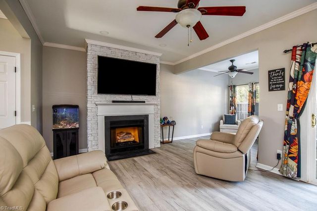 1606 Chelsea Square, Archdale, NC 27263