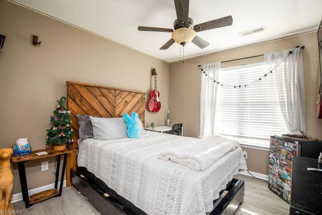 1606 Chelsea Square, Archdale, NC 27263