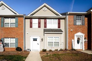 1606 Chelsea Square, Archdale, NC 27263