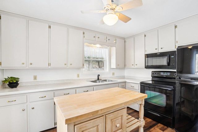 W10892 County Road V, Lodi, WI 53555