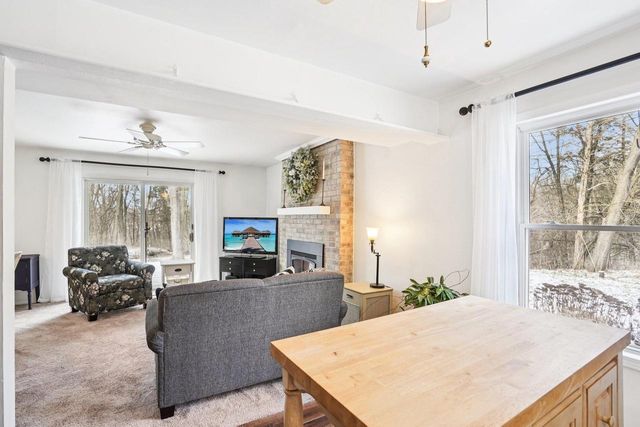 W10892 County Road V, Lodi, WI 53555