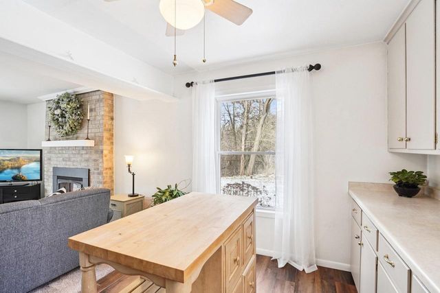 W10892 County Road V, Lodi, WI 53555