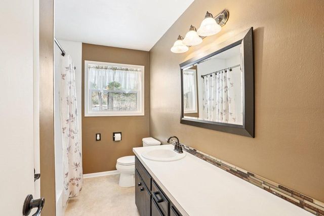 W10892 County Road V, Lodi, WI 53555