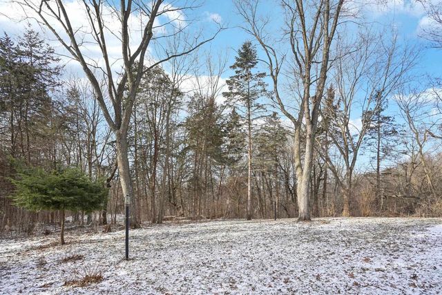 W10892 County Road V, Lodi, WI 53555