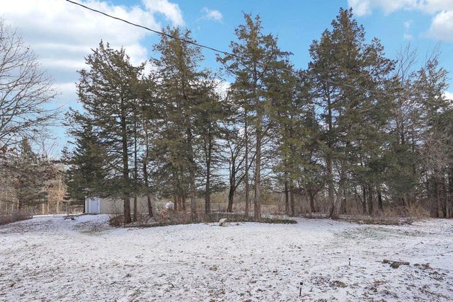 W10892 County Road V, Lodi, WI 53555