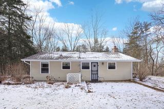 W10892 County Road V, Lodi, WI 53555
