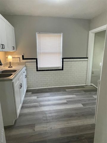 16210 Ferguson Street, Detroit, MI 48235