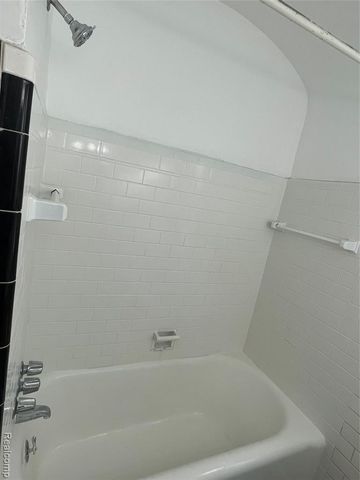 16210 Ferguson Street, Detroit, MI 48235