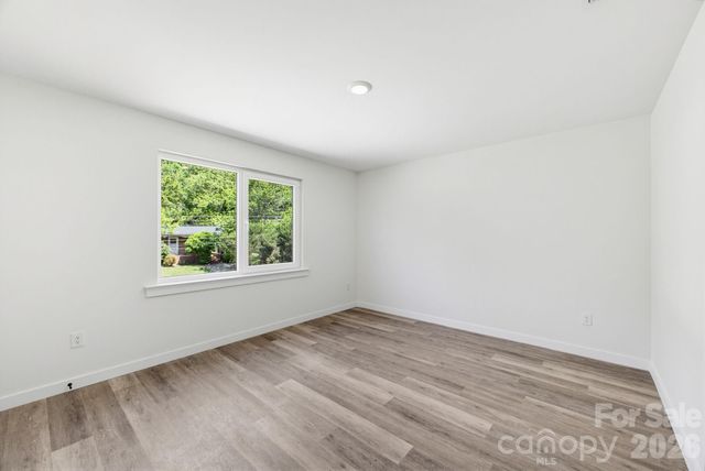 701 2nd Street Place SW, Conover, NC 28613