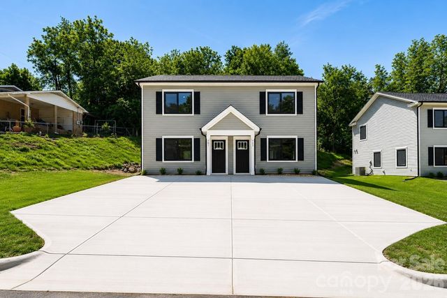 701 2nd Street Place SW, Conover, NC 28613