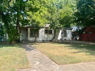 312 N Retta Street, Fort Worth, TX 76111