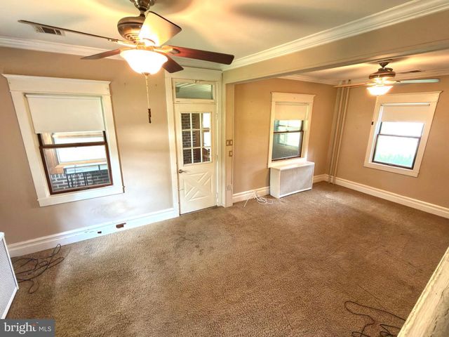 4550 VERA CRUZ RD, Center Valley, PA 18034