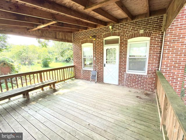 4550 VERA CRUZ RD, Center Valley, PA 18034