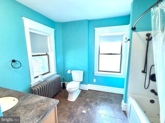 4550 VERA CRUZ RD, Center Valley, PA 18034