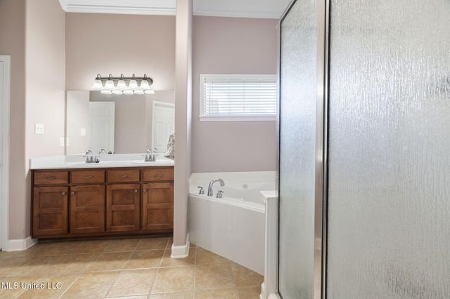 69 Lake Pointe Drive, Hernando, MS 38632