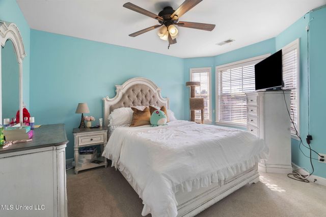 69 Lake Pointe Drive, Hernando, MS 38632