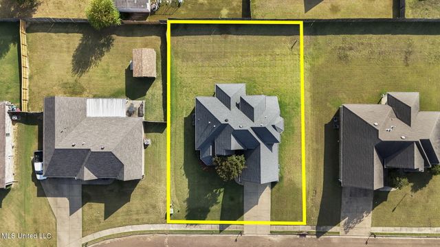 69 Lake Pointe Drive, Hernando, MS 38632