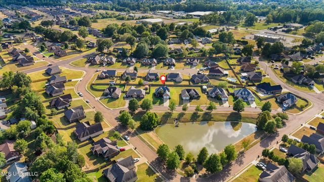 69 Lake Pointe Drive, Hernando, MS 38632