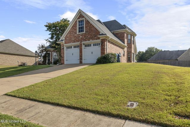 69 Lake Pointe Drive, Hernando, MS 38632