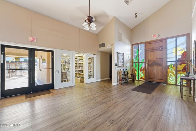 5735 E MCDOWELL Road 221, Mesa, AZ 85215