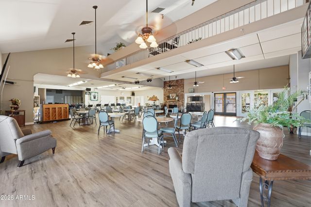 5735 E MCDOWELL Road 221, Mesa, AZ 85215