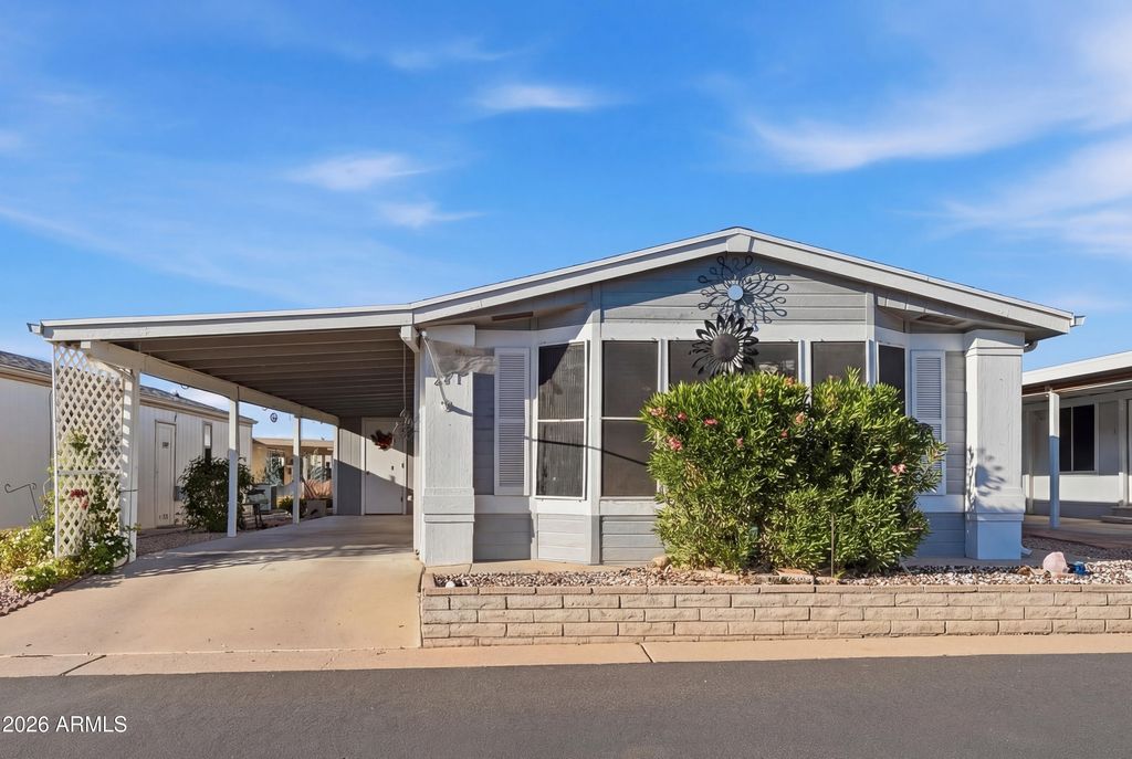 5735 E MCDOWELL Road 221, Mesa, AZ 85215