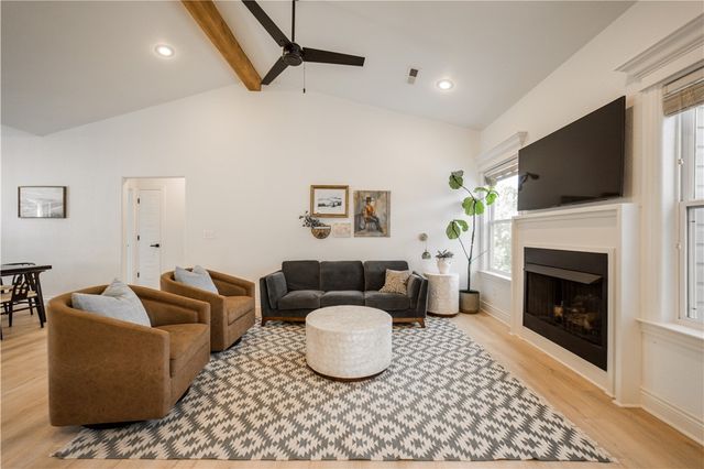 12 Slifer Lane, Bella Vista, AR 72714