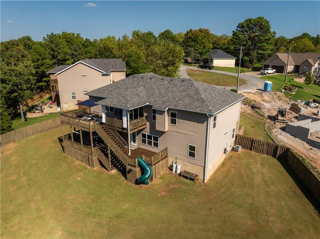 12 Slifer Lane, Bella Vista, AR 72714