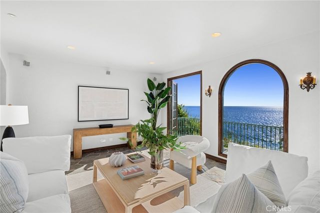 31971 Coast Highway, Laguna Beach, CA 92651