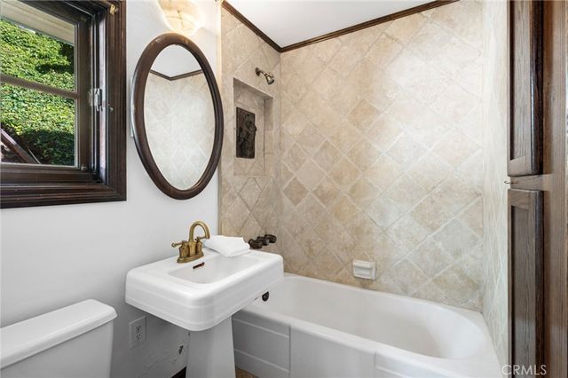 31971 Coast Highway, Laguna Beach, CA 92651