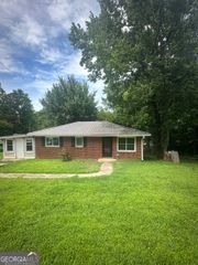 26 Fleming Street, Royston, GA 30662
