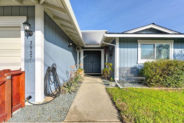 3927 Myrtle Ave, North Highlands, CA 95660