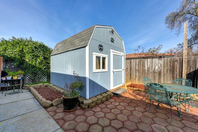 3927 Myrtle Ave, North Highlands, CA 95660