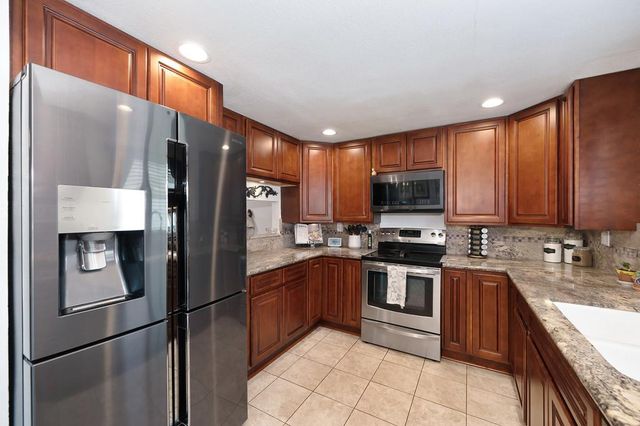 3927 Myrtle Ave, North Highlands, CA 95660