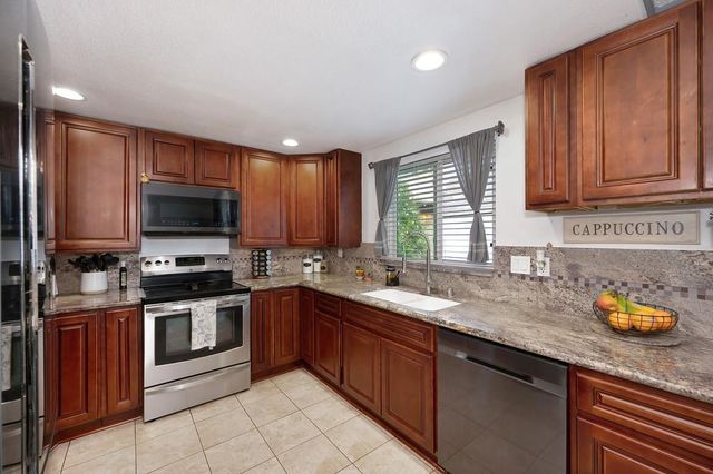 3927 Myrtle Ave, North Highlands, CA 95660