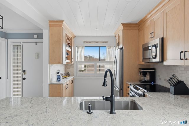 423 Heritage Village A, Southbury, CT 06488