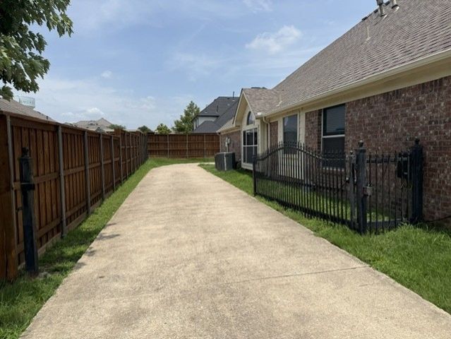 509 S Avalanche Drive, Murphy, TX 75094