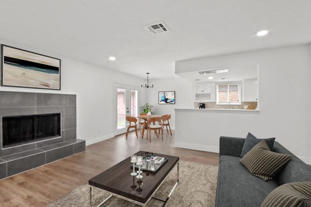 14527 Duncannon Drive, Houston, TX 77015