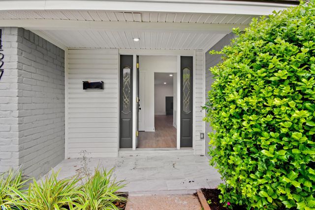 14527 Duncannon Drive, Houston, TX 77015